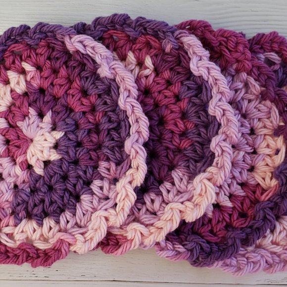 💄Exfoliating Makeup Remover Pads 💄 2/$12 - Picture 2 of 3